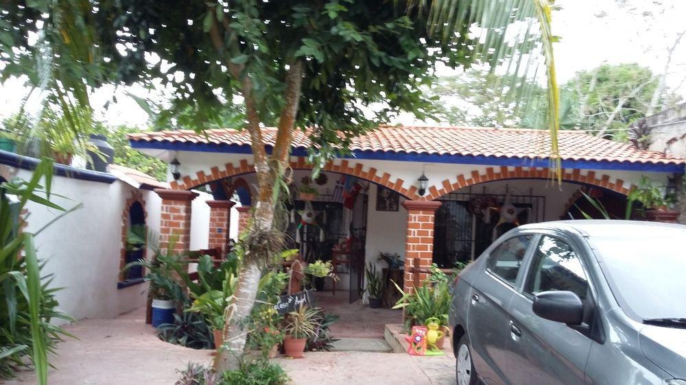 La Casa De Angel Valladolid Экстерьер фото